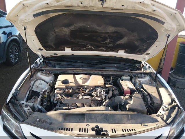 4T1B11HK3JU598107 Toyota CAMRY SE