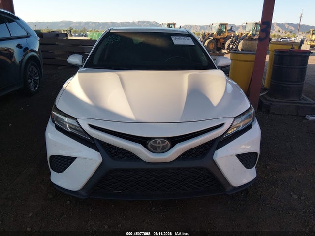 4T1B11HK3JU598107 Toyota CAMRY SE