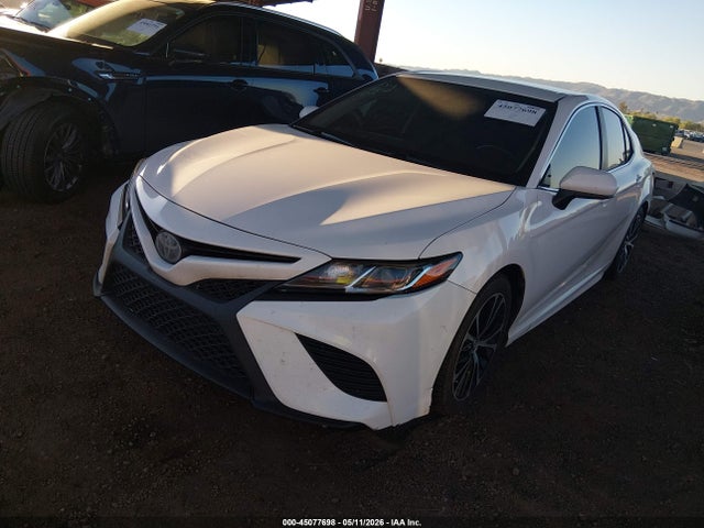 4T1B11HK3JU598107 Toyota CAMRY SE