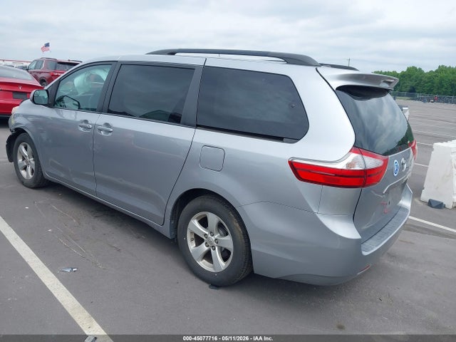 Продажа на аукционе авто 2015 Toyota Sienna Le 8 Passenger, vin: 5TDKK3DC7FS582404, номер лота: 45077716