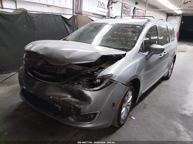 Auction sale of the 2018 Chrysler Pacifica Touring L, vin: 2C4RC1BG5JR305659, lot number: 45077754
