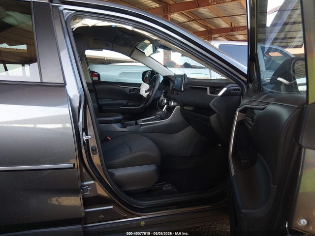 45077819 :رقم المزاد ، 2T3H1RFV1NC183050 vin ، 2022 Toyota Rav4 Le مزاد بيع