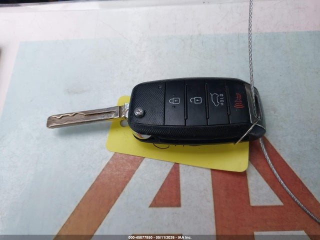 45077850 :رقم المزاد ، KNDJN2A27F7211049 vin ، 2015 Kia Soul مزاد بيع