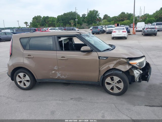 45077850 :رقم المزاد ، KNDJN2A27F7211049 vin ، 2015 Kia Soul مزاد بيع