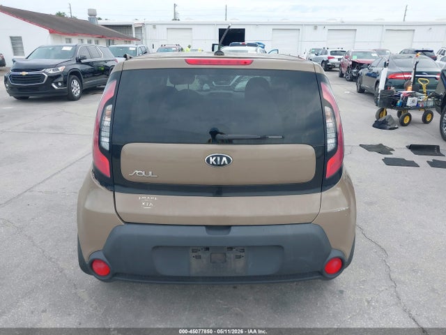 45077850 :رقم المزاد ، KNDJN2A27F7211049 vin ، 2015 Kia Soul مزاد بيع