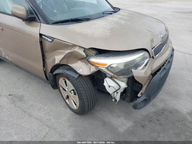 45077850 :رقم المزاد ، KNDJN2A27F7211049 vin ، 2015 Kia Soul مزاد بيع
