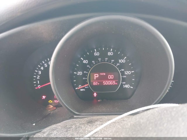 45077850 :رقم المزاد ، KNDJN2A27F7211049 vin ، 2015 Kia Soul مزاد بيع