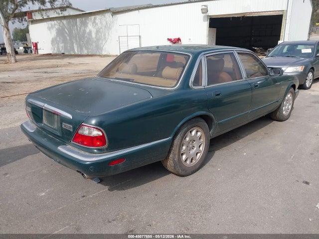 45077855 :رقم المزاد ، SAJDA14C91LF25569 vin ، 2001 Jaguar Xj8 مزاد بيع