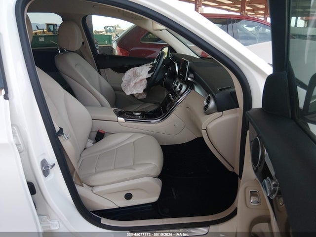 WDC0G4KB0HF245109 Mercedes-Benz Glc 300 4matic