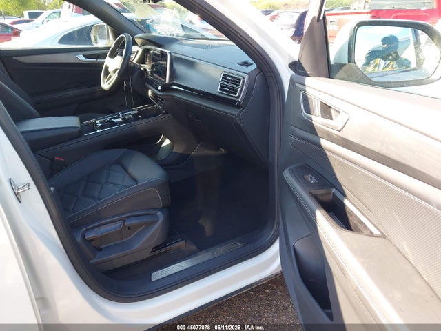Продаж на аукціоні авто 2025 Volkswagen Atlas Cross Sport 2.0t Se W/technology, vin: 1V2WE2CAXSC220368, номер лоту: 45077878
