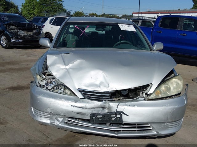 2005 Toyota Camry Le მანქანა იყიდება აუქციონზე, vin: 4T1BE32KX5U078923, აუქციონის ნომერი: 45077896