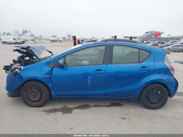 Aukcja sprzedaży 2014 Toyota Prius C Two, vin: JTDKDTB36E1565702, numer aukcji: 45077944