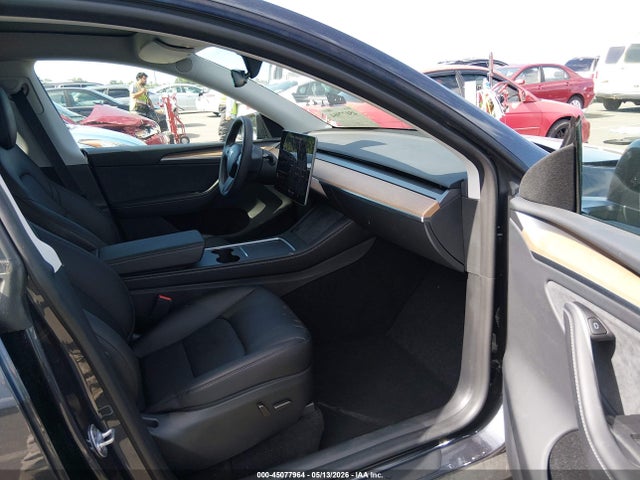 45077964 :رقم المزاد ، 7SAYGDEE1RA255961 vin ، 2024 Tesla Model Y Long Range Dual Motor All-wheel Drive مزاد بيع