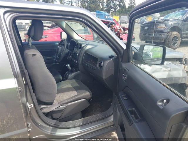 45077978 :رقم المزاد ، 1C4NJPBAXCD576287 vin ، 2012 Jeep Patriot Sport مزاد بيع