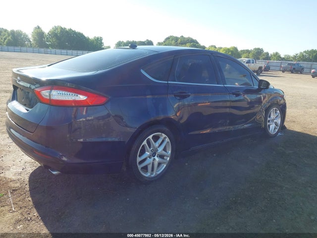 45077982 :رقم المزاد ، 3FA6P0H71GR145930 vin ، 2016 Ford Fusion Se مزاد بيع