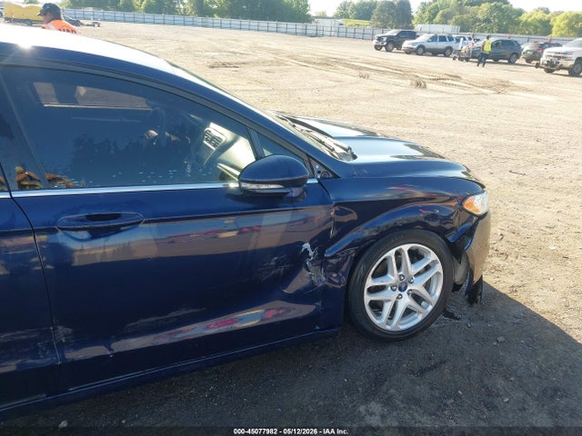 45077982 :رقم المزاد ، 3FA6P0H71GR145930 vin ، 2016 Ford Fusion Se مزاد بيع