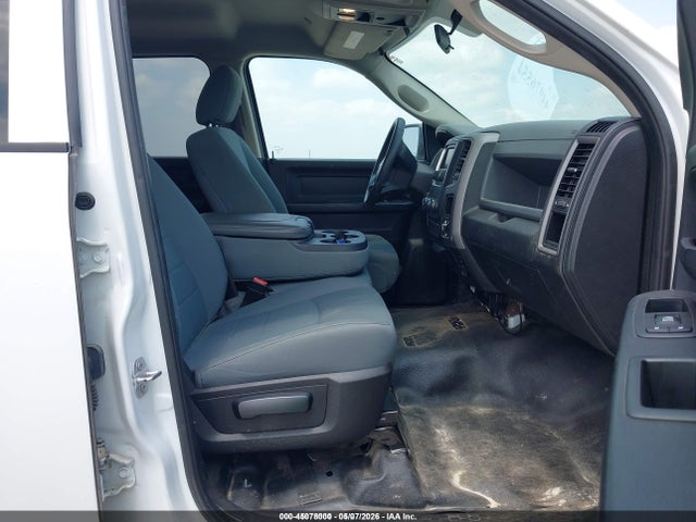 45078000 :رقم المزاد ، 1C6RR7FG3KS632872 vin ، 2019 Ram 1500 Classic Tradesman  4x4 6'4 Box مزاد بيع