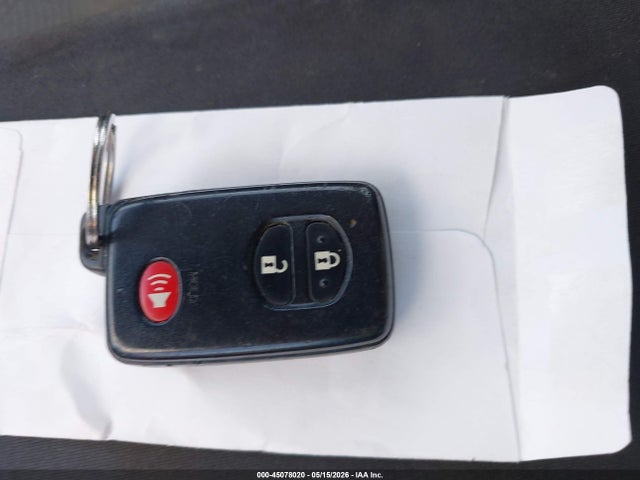 Продажа на аукционе авто 2014 Toyota Prius V Two, vin: JTDZN3EU0E3334332, номер лота: 45078020