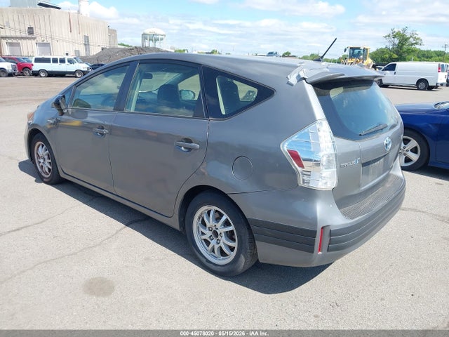 Продажа на аукционе авто 2014 Toyota Prius V Two, vin: JTDZN3EU0E3334332, номер лота: 45078020