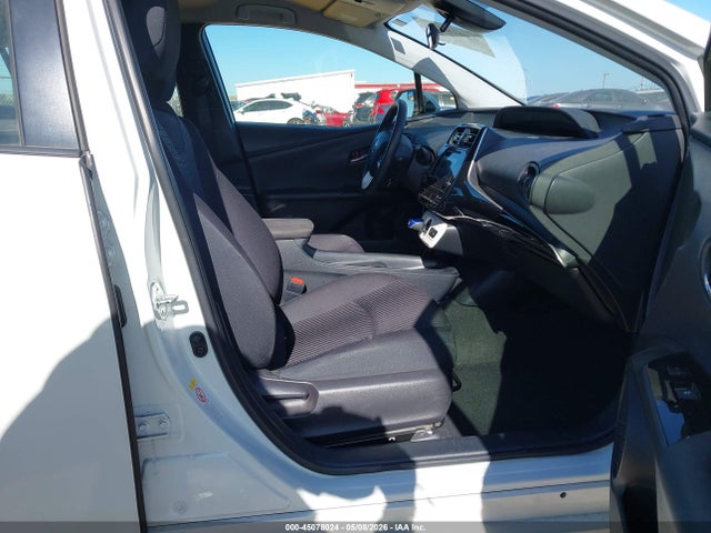 JTDKBRFU6H3047366 Toyota Prius Two