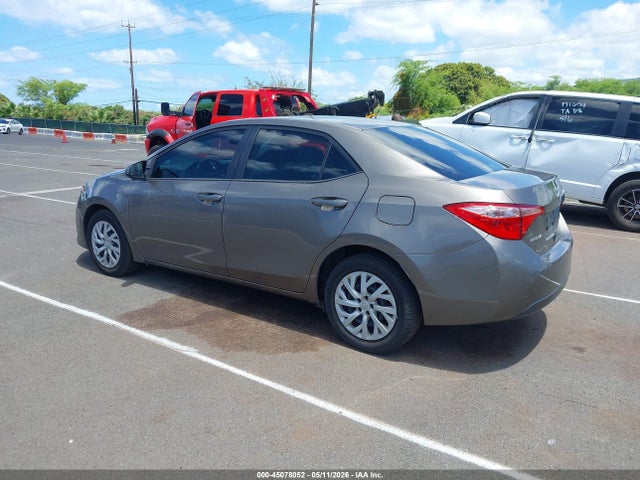 Toyota COROLLA LE 2019 5YFBURHE1KP867403 Image 3