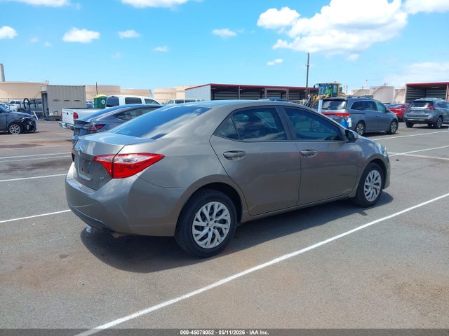 Toyota COROLLA LE 2019 5YFBURHE1KP867403 Image 4
