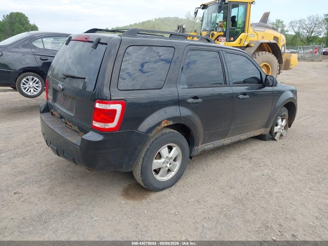 45078054 :رقم المزاد ، 1FMCU9D76BKB11149 vin ، 2011 Ford Escape Xlt مزاد بيع