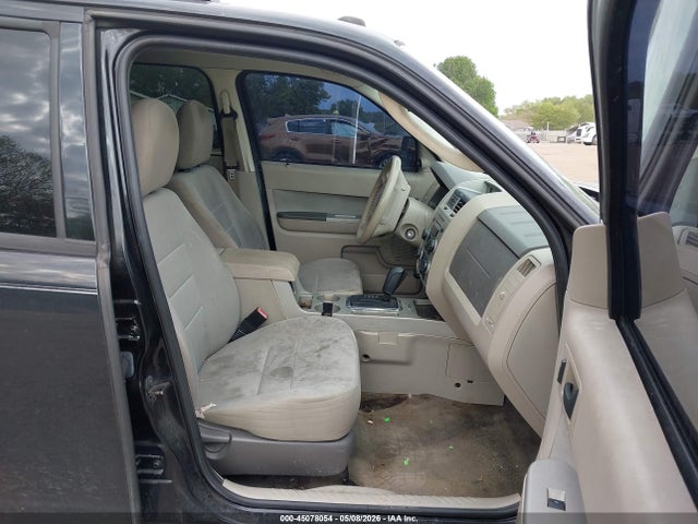 45078054 :رقم المزاد ، 1FMCU9D76BKB11149 vin ، 2011 Ford Escape Xlt مزاد بيع