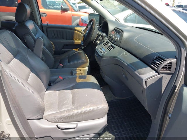 45078069 :رقم المزاد ، 5FNRL386X5B050230 vin ، 2005 Honda Odyssey Ex-l مزاد بيع