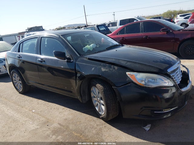 2013 Chrysler 200 Touring მანქანა იყიდება აუქციონზე, vin: 1C3CCBBBXDN546977, აუქციონის ნომერი: 45078216