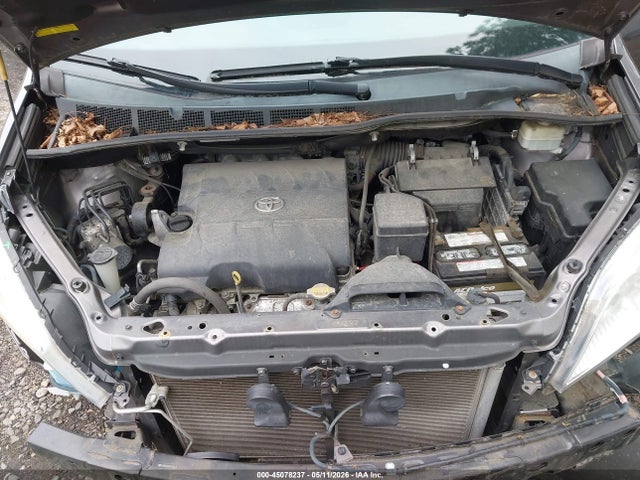 45078237 :رقم المزاد ، 5TDKK3DC6FS611410 vin ، 2015 Toyota Sienna Le 7 Passenger/le 8 Passenger مزاد بيع