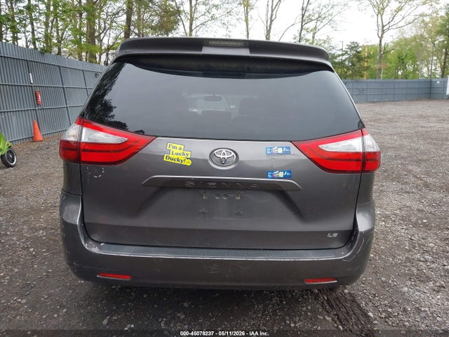 45078237 :رقم المزاد ، 5TDKK3DC6FS611410 vin ، 2015 Toyota Sienna Le 7 Passenger/le 8 Passenger مزاد بيع