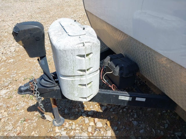 2012 Forest River Cherokee Grey Wolf 21rr Toy Hauler Travel Trailer მანქანა იყიდება აუქციონზე, vin: 4X4TCKW20CY204113, აუქციონის ნომერი: 45078270