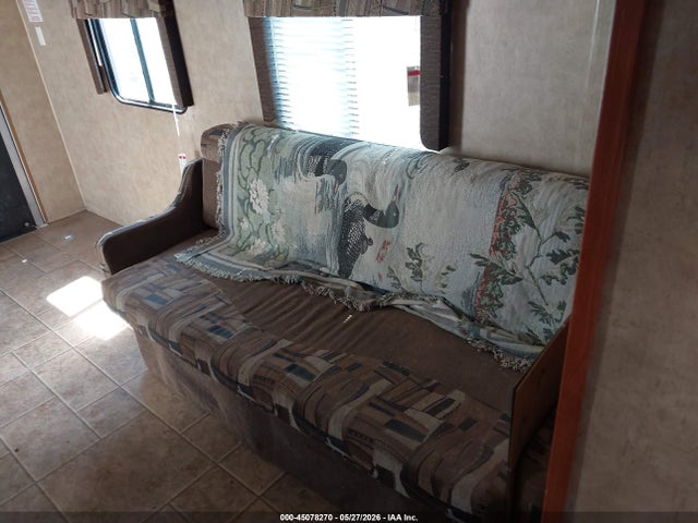 2012 Forest River Cherokee Grey Wolf 21rr Toy Hauler Travel Trailer მანქანა იყიდება აუქციონზე, vin: 4X4TCKW20CY204113, აუქციონის ნომერი: 45078270