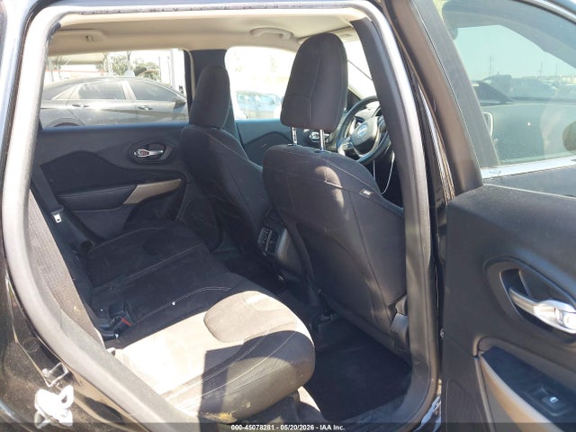 Продаж на аукціоні авто 2017 Jeep Cherokee Latitude Fwd, vin: 1C4PJLCS5HW607840, номер лоту: 45078281