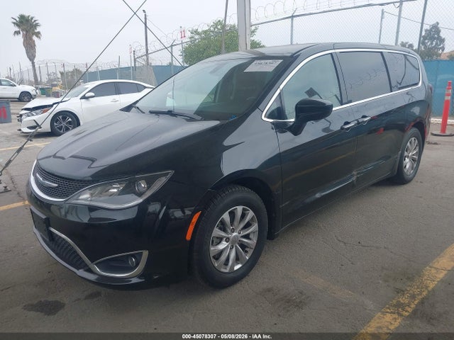 2C4RC1FG5JR278585 Chrysler Pacifica Touring Plus