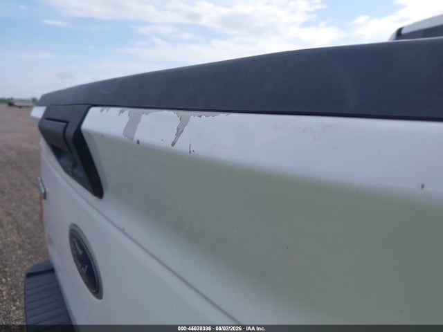 1FTEW1E82HKE26071 Ford F-150 Xl