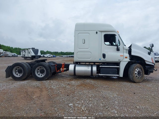 45078340 :رقم المزاد ، 1FUJGLDV9CSBN9594 vin ، 2012 Freightliner Cascadia 125 مزاد بيع