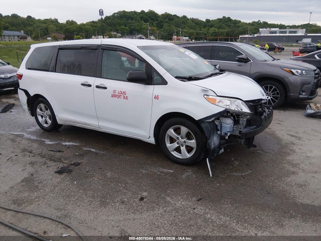 2017 Toyota Sienna L 7 Passenger მანქანა იყიდება აუქციონზე, vin: 5TDZZ3DC6HS844913, აუქციონის ნომერი: 45078344