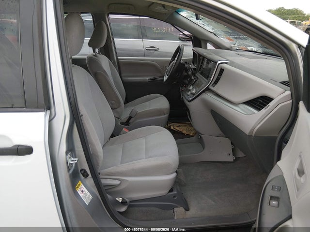 2017 Toyota Sienna L 7 Passenger მანქანა იყიდება აუქციონზე, vin: 5TDZZ3DC6HS844913, აუქციონის ნომერი: 45078344