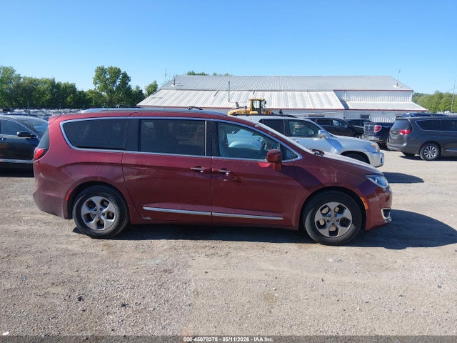 Aukcja sprzedaży 2017 Chrysler Pacifica Touring-l Plus, vin: 2C4RC1EG8HR810987, numer aukcji: 45078378