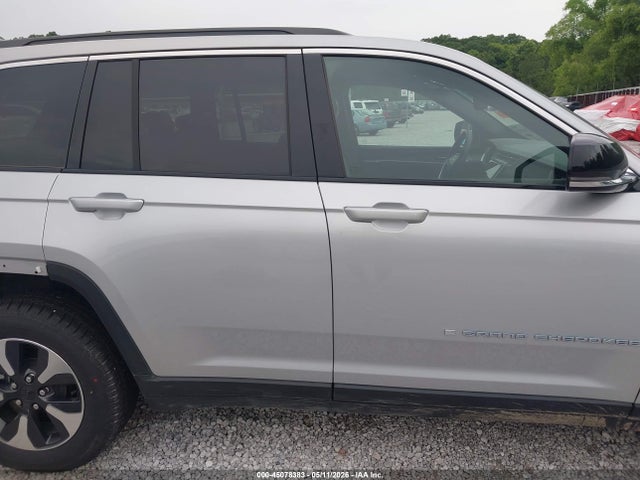 Продажа на аукционе авто 2024 Jeep Grand Cherokee 4xe, vin: 1C4RJYB63RC121072, номер лота: 45078383