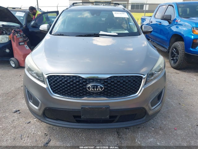 45078387 :رقم المزاد ، 5XYPG4A34HG239387 vin ، 2017 Kia Sorento 2.4l Lx مزاد بيع