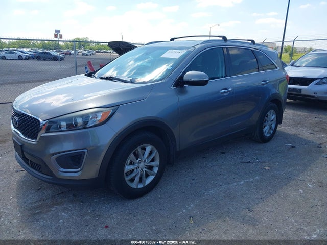 45078387 :رقم المزاد ، 5XYPG4A34HG239387 vin ، 2017 Kia Sorento 2.4l Lx مزاد بيع