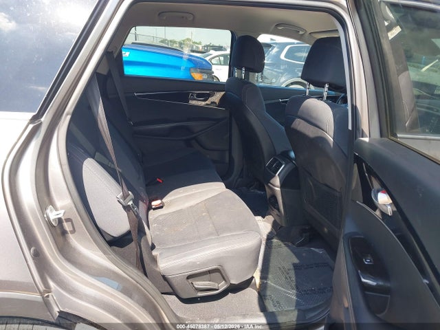 45078387 :رقم المزاد ، 5XYPG4A34HG239387 vin ، 2017 Kia Sorento 2.4l Lx مزاد بيع