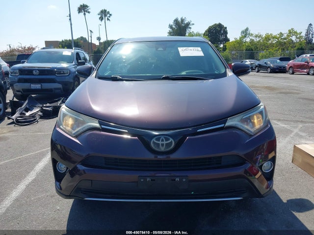 2T3WFREV0JW435079 Toyota Rav4 Xle