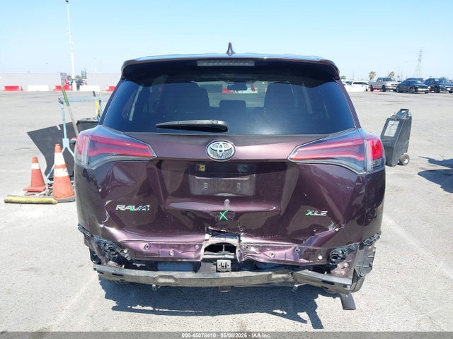 2T3WFREV0JW435079 Toyota Rav4 Xle
