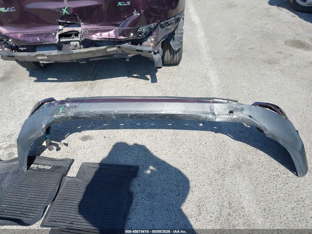 2T3WFREV0JW435079 Toyota Rav4 Xle