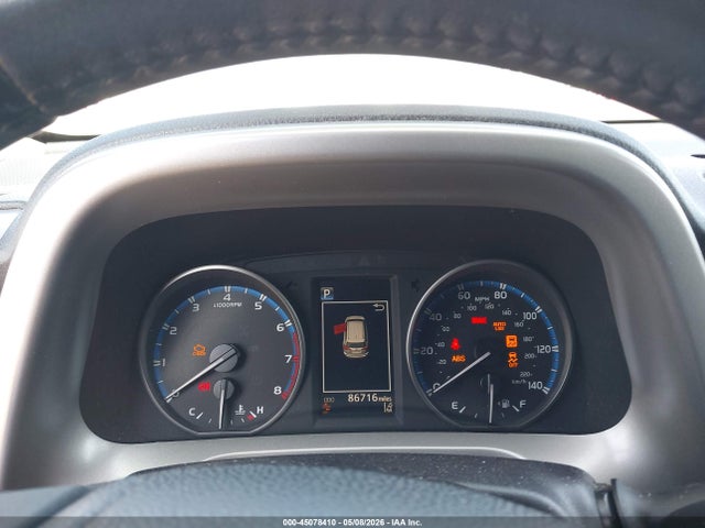 2T3WFREV0JW435079 Toyota Rav4 Xle