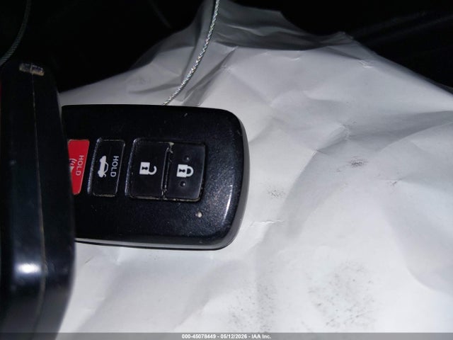 45078449 :رقم المزاد ، 4T1BF1FK9GU547000 vin ، 2016 Toyota Camry Xle مزاد بيع